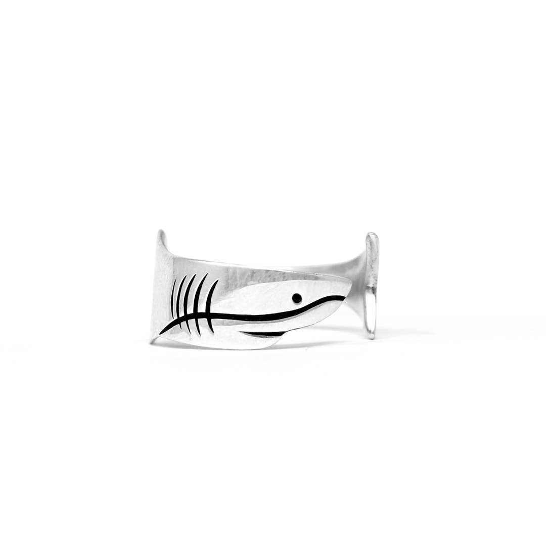 Cape Clasp - Great White Shark Ring