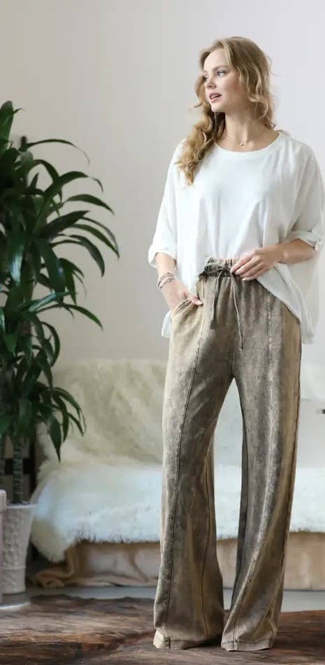 BJ's Closets - Dark Camel Acid Wash Wide Leg Pants with Pockets