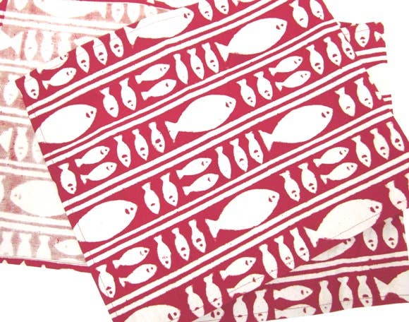 Natural Habitat - Table Runner 60" Striped Fish Red