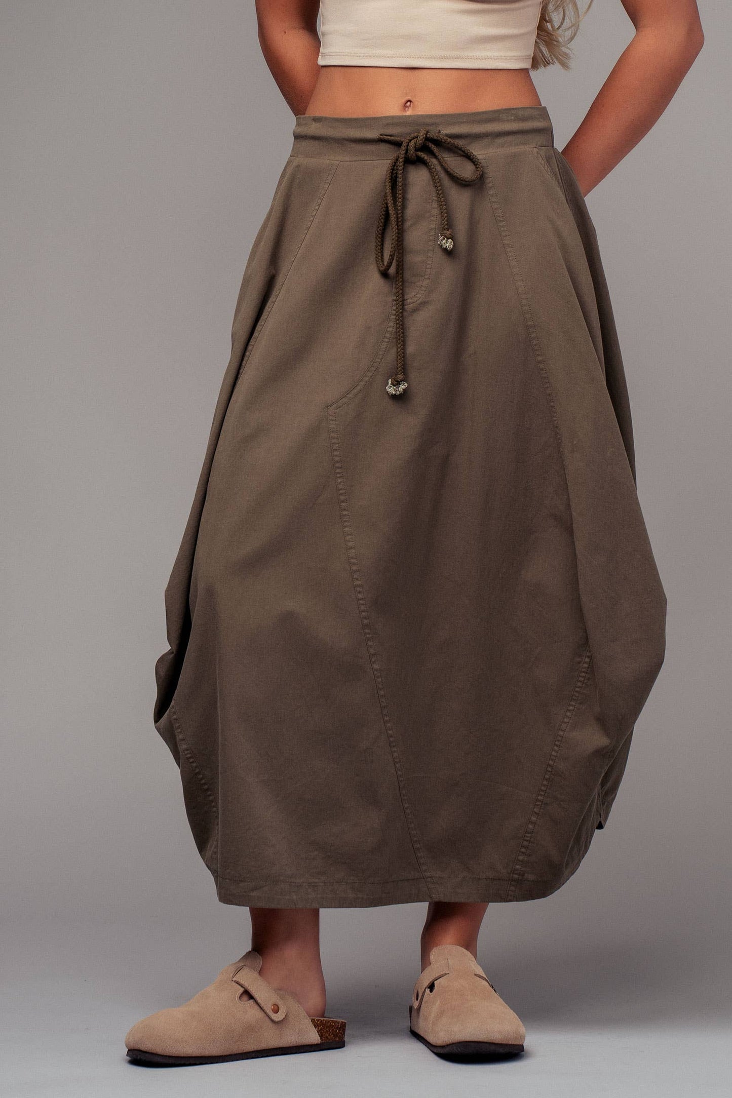 Urban Daizy - Balloon Hem Drawstring Maxi Skirt