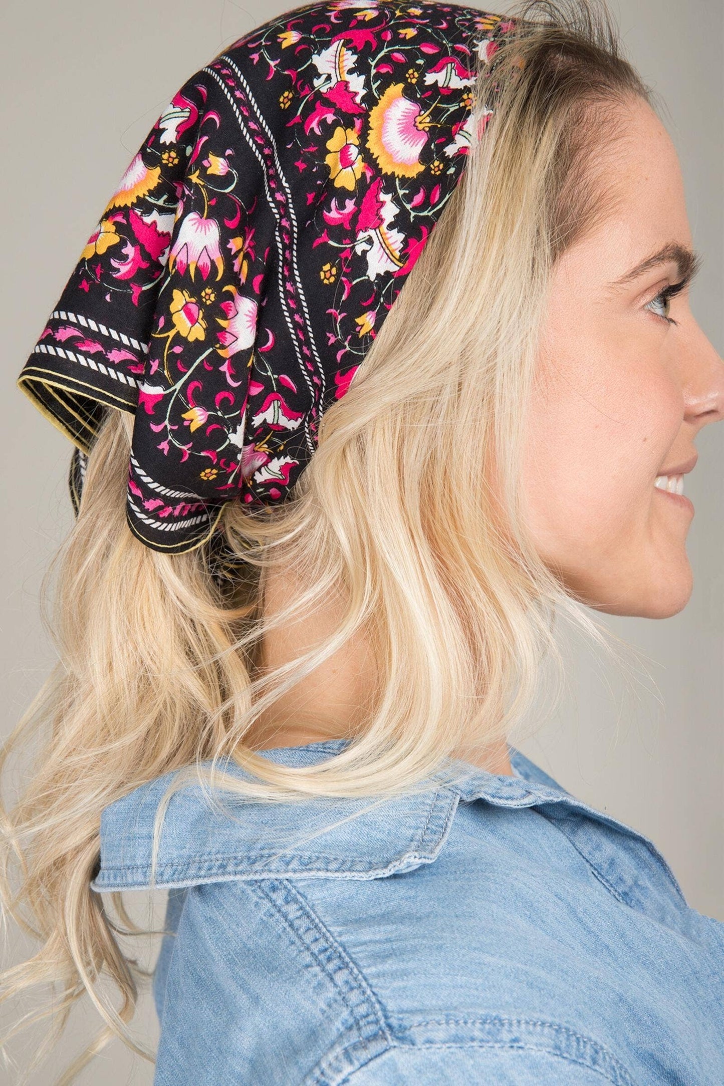 SAACHI - Tagore Bandana