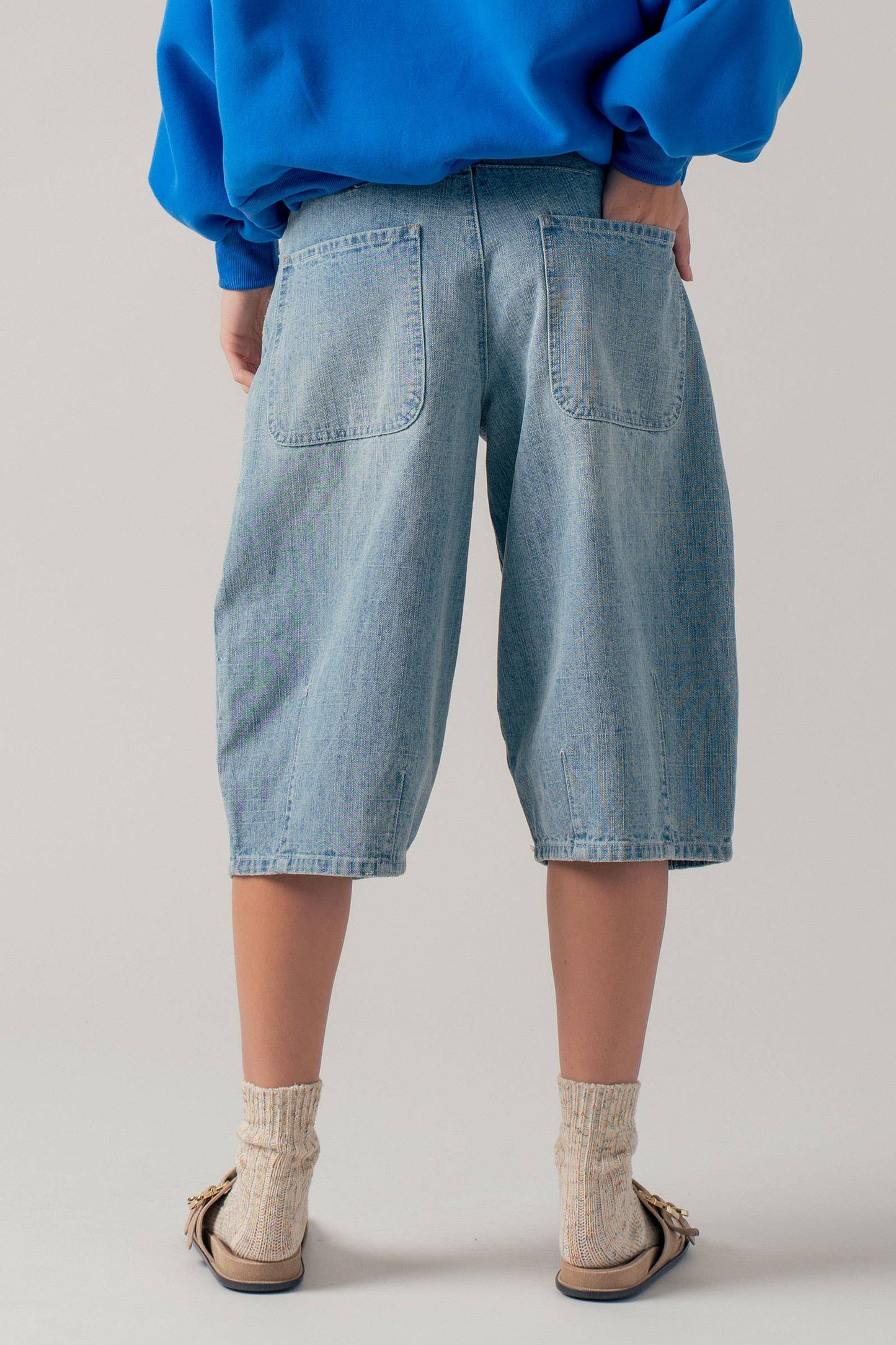 Urban Daizy - Drawstring Waist Barrel Leg Denim Shorts