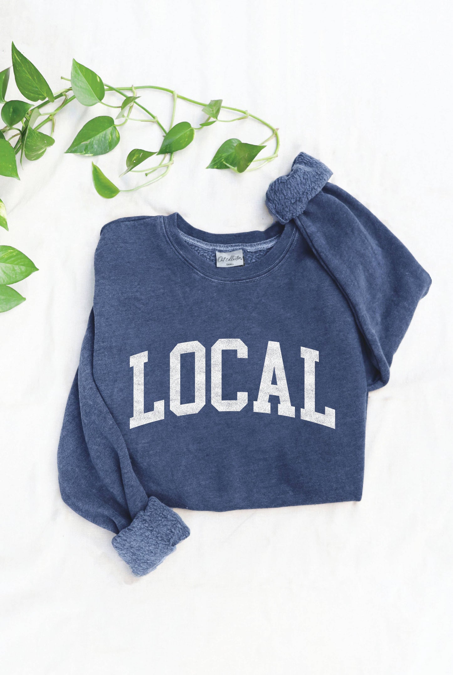 OAT COLLECTIVE - LOCAL  Mineral Washed Graphic Sweatshirt: DUSTY FOREST / S