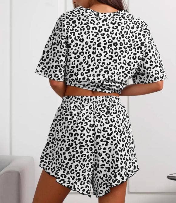 Rosa Clothing - Leopard t-shirt & shorts set short sleeves pajamas 2 pcs