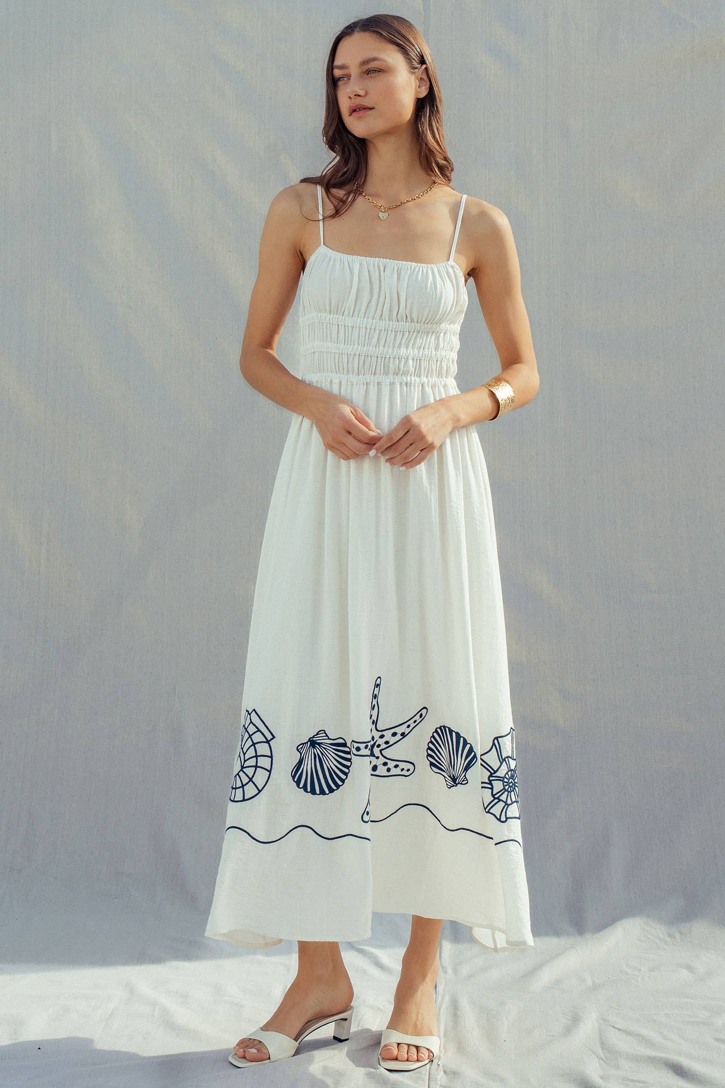 Urban Daizy - Seashell Embroidered Linen Blend Smocked Dress