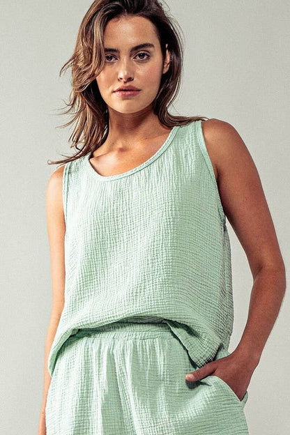 Urban Daizy - **TRANQUILITY TANK TOP: WHITE / S-2/M-2/L-2