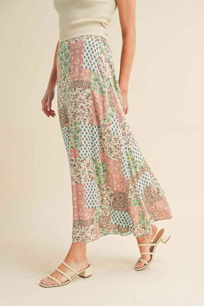 AEMI + CO - 773DN Bradyn Patchwork Print Skirt: M / Contemporary / Mint/Pink