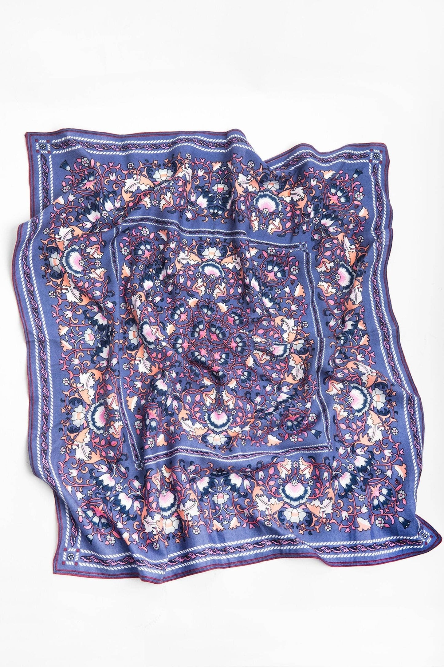 SAACHI - Tagore Bandana