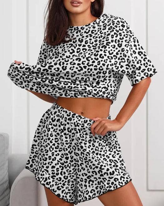 Rosa Clothing - Leopard t-shirt & shorts set short sleeves pajamas 2 pcs
