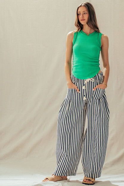 Urban Daizy - Ribbed Slim Fit Sleeveless Tank Top