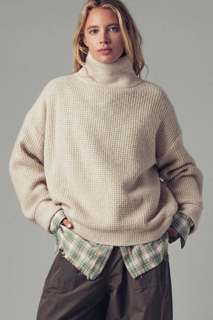 Urban Daizy - Relaxed Waffle Knit High Neck Sweater