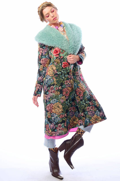 Aratta - Isabel Coat