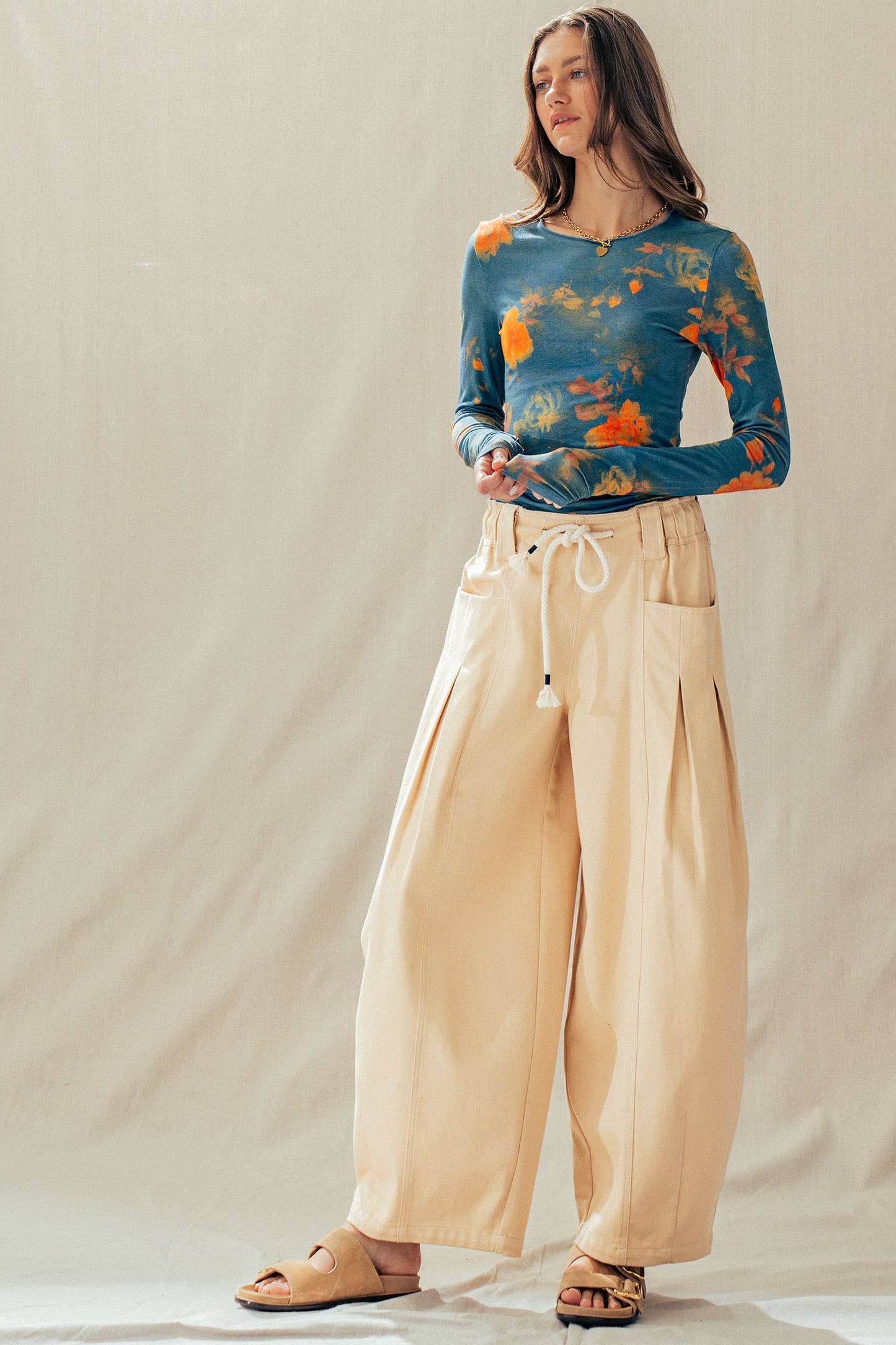 Urban Daizy - Rope Drawstring Balloon Pants Pleated Front