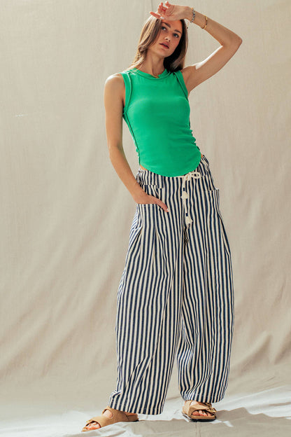 Urban Daizy - Ribbed Slim Fit Sleeveless Tank Top