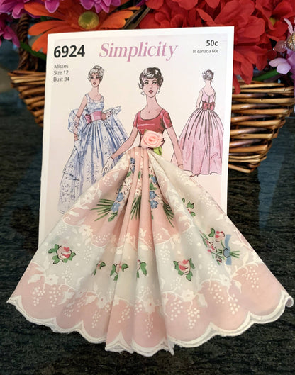 MOMENTS IN THYME - Fashion Ladies Keepsake Hankie Cards