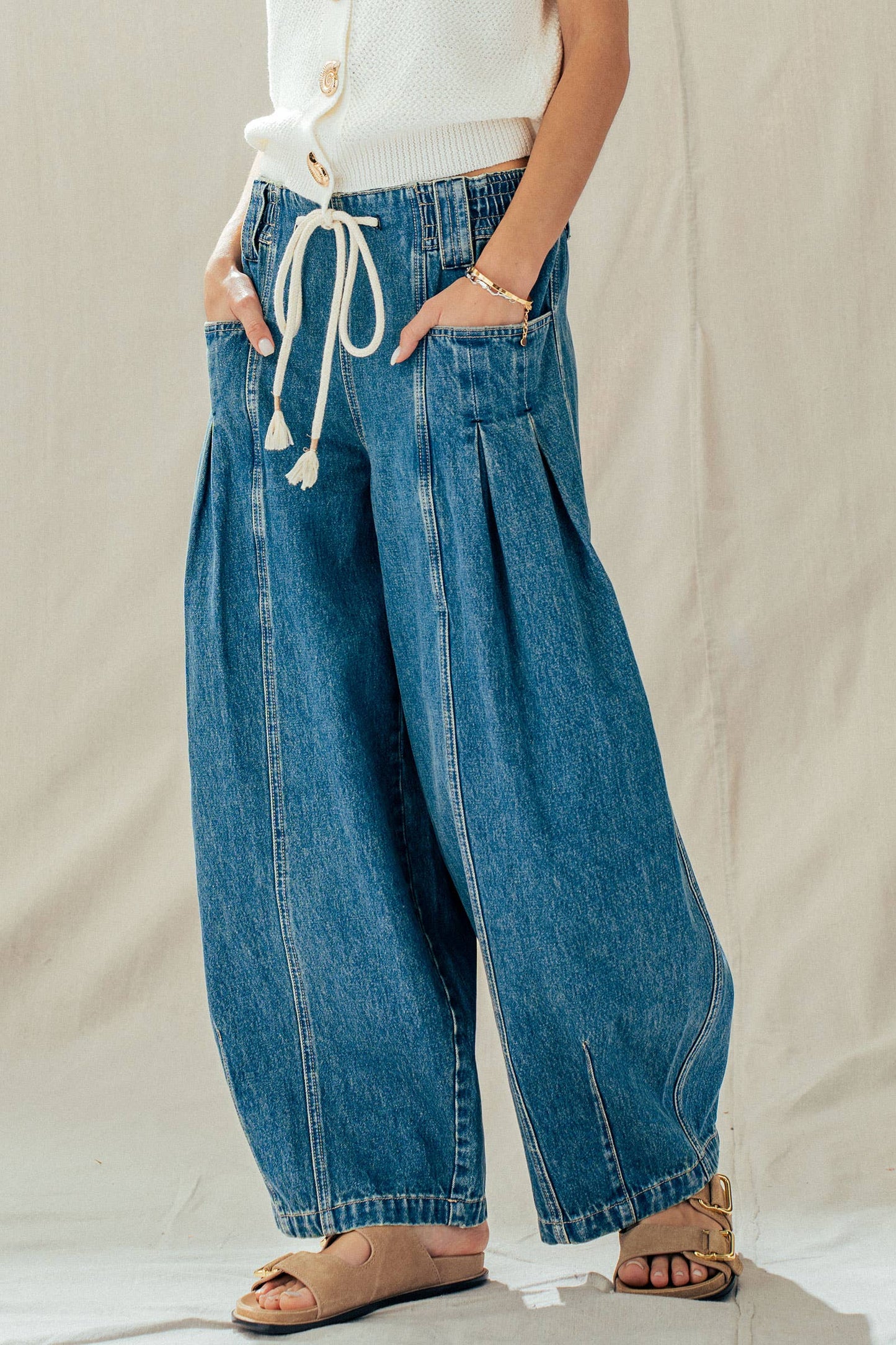 Urban Daizy - Rope Drawstring Balloon Pants Pleated Front