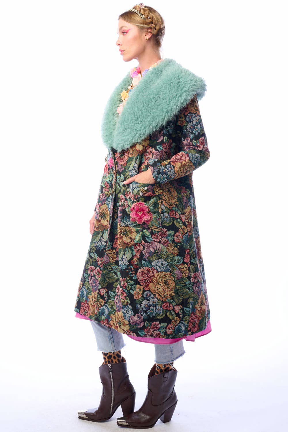 Aratta - Isabel Coat