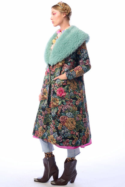 Aratta - Isabel Coat