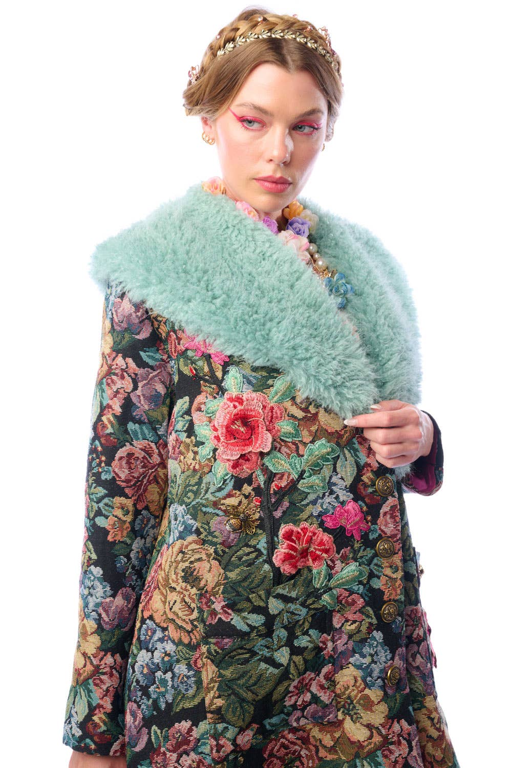 Aratta - Isabel Coat