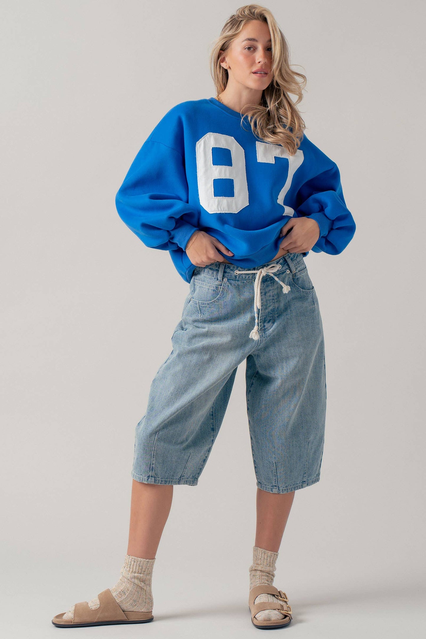 Urban Daizy - Drawstring Waist Barrel Leg Denim Shorts