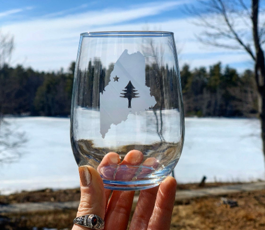 Reclaimed Maine Co. - Maine Flag Etched Stemless Wine Glass | Maine Souvenir