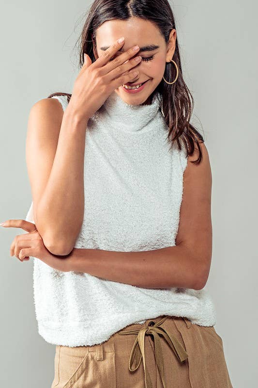 Urban Daizy - Plush Sweater Vest - Mock Neck: WHITE / S-2/M-2/L-2
