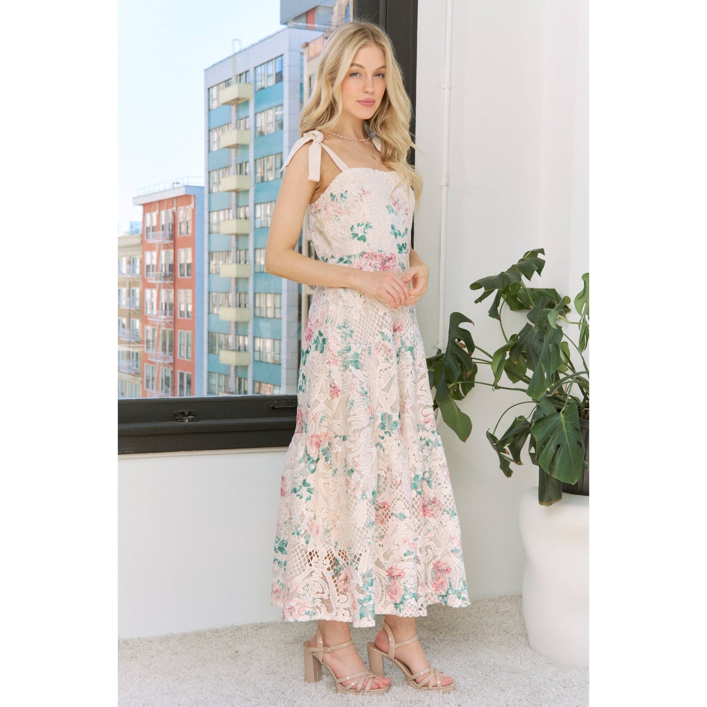 Sweet Generis - SWEET FLORAL PRINT CROCHET TIERED MIDI DRESS