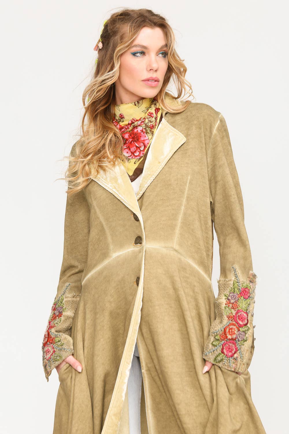 Aratta - The Heart of Autumn Coat: Antique Bronze / M