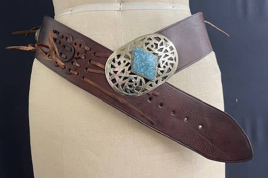 DAIRI - LEATHER BELT WITH FRINGES