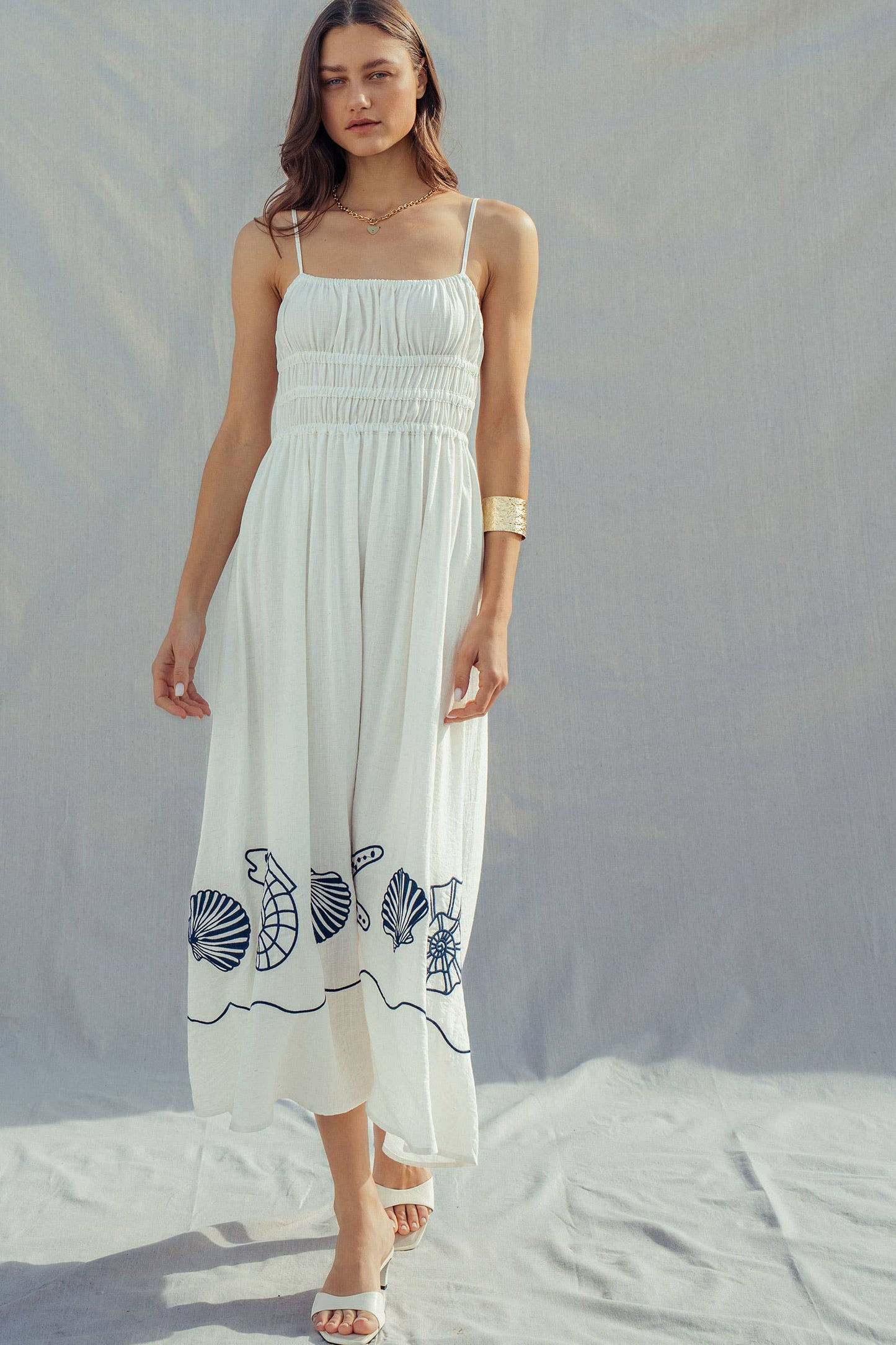 Urban Daizy - Seashell Embroidered Linen Blend Smocked Dress