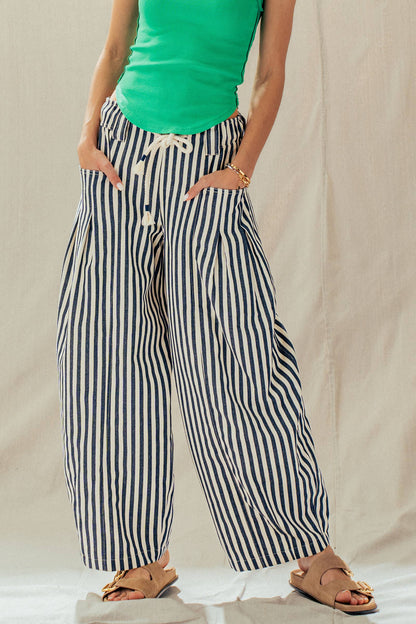 Urban Daizy - Rope Drawstring Balloon Pants Pleated Front