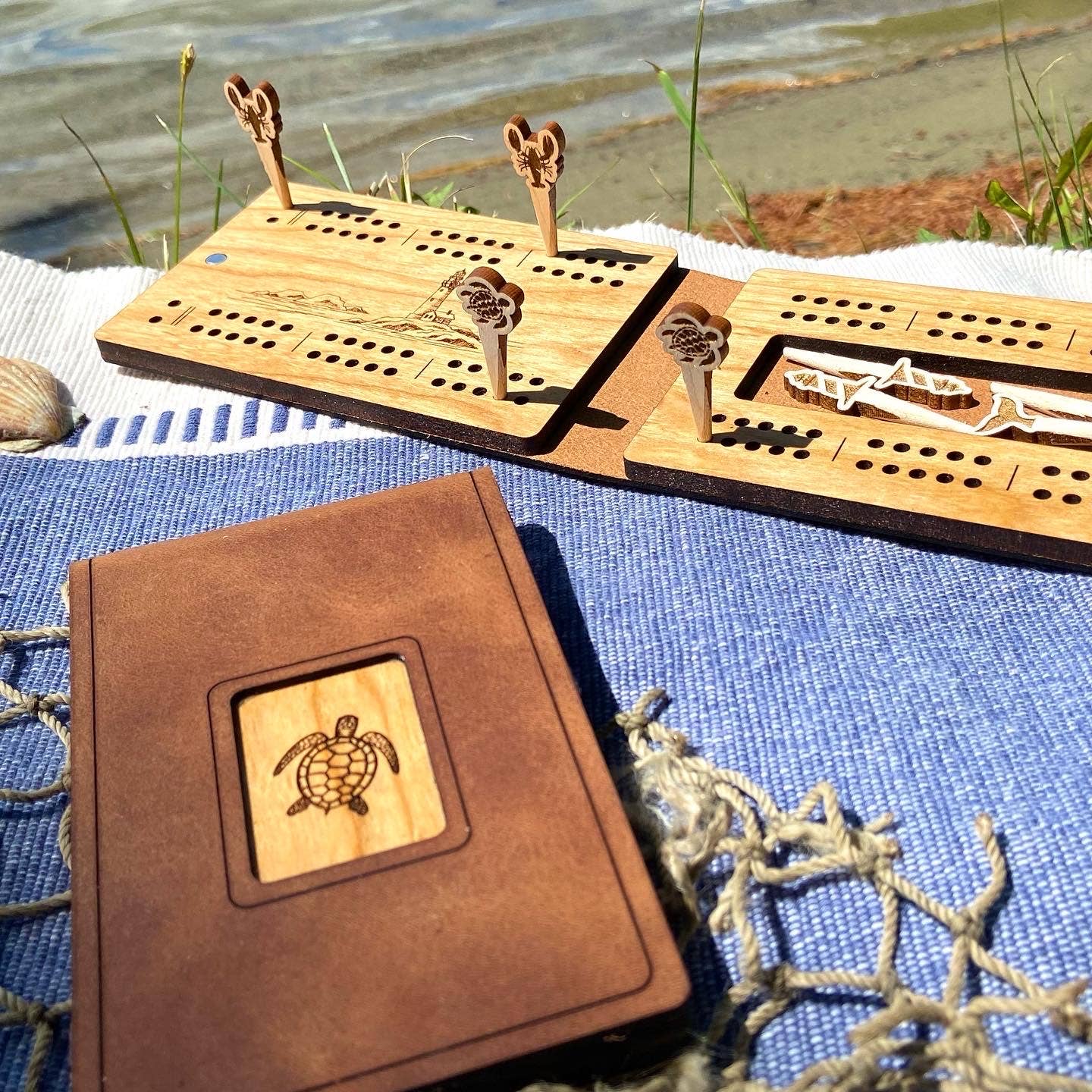 Cast & Carve - Travel Cribbage Board - Custom Design with Unique Pegs: Check Customize Box Below to Share Details for your board / No Extra Engrave Inside Board