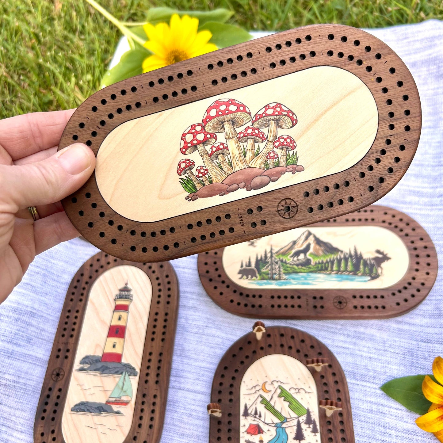 Cast & Carve - Deluxe Wildlife Mini Cribbage Board with Custom Pegs: We will enter text in customization box below / Lighthouse / Select Best Pegs For Us