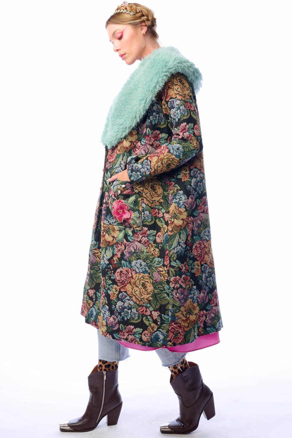 Aratta - Isabel Coat