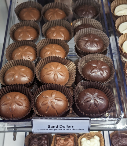 Harbor Sweets - Harbor Sweets Chocolates Sand Dollars Gable Box caramel 6 pc