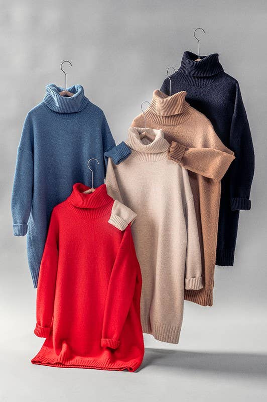 THICK TURTLENECK LOOSE FIT KNIT SWEATER DRESS