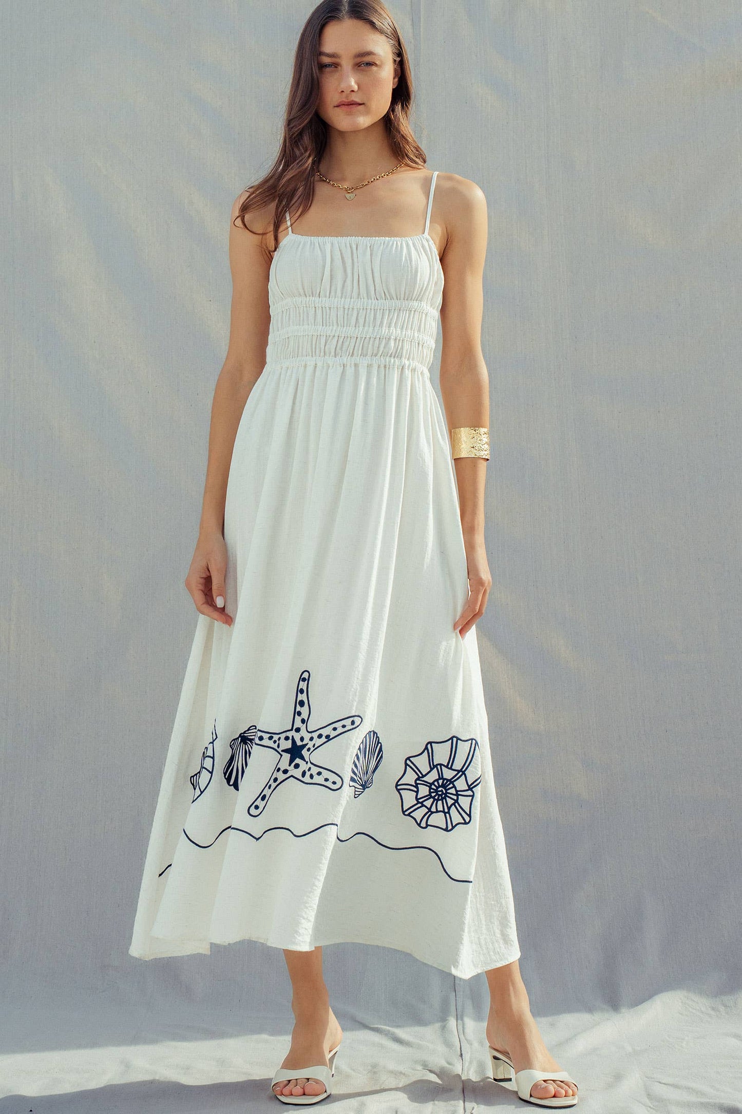 Urban Daizy - Seashell Embroidered Linen Blend Smocked Dress