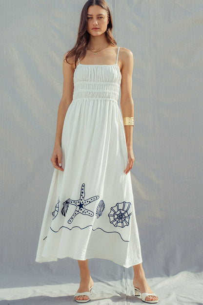 Urban Daizy - Seashell Embroidered Linen Blend Smocked Dress