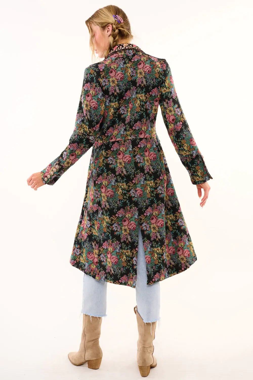 Aratta - Enchanted Nature Jacquard Coat: Night Floral / XL