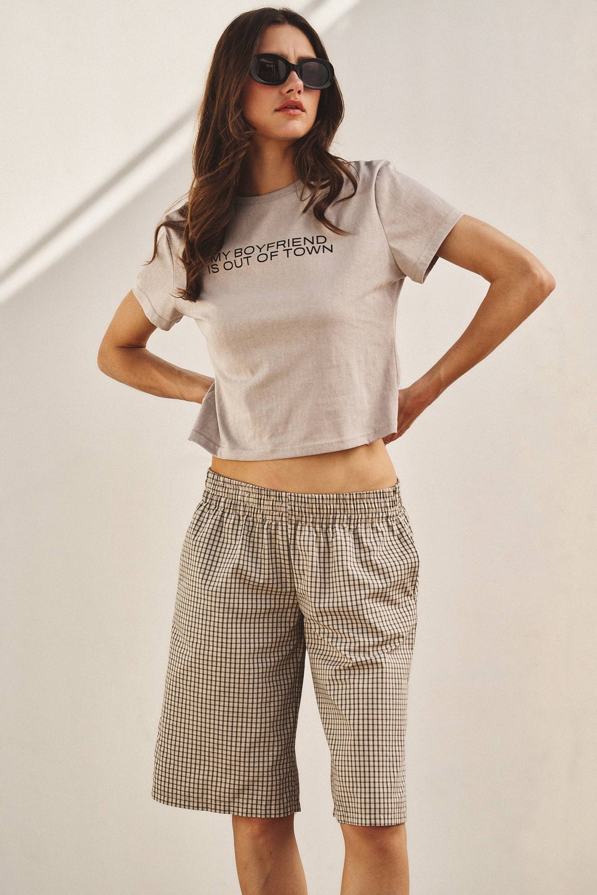 Urban Daizy - Classic Check Print Elastic Bermuda Shorts