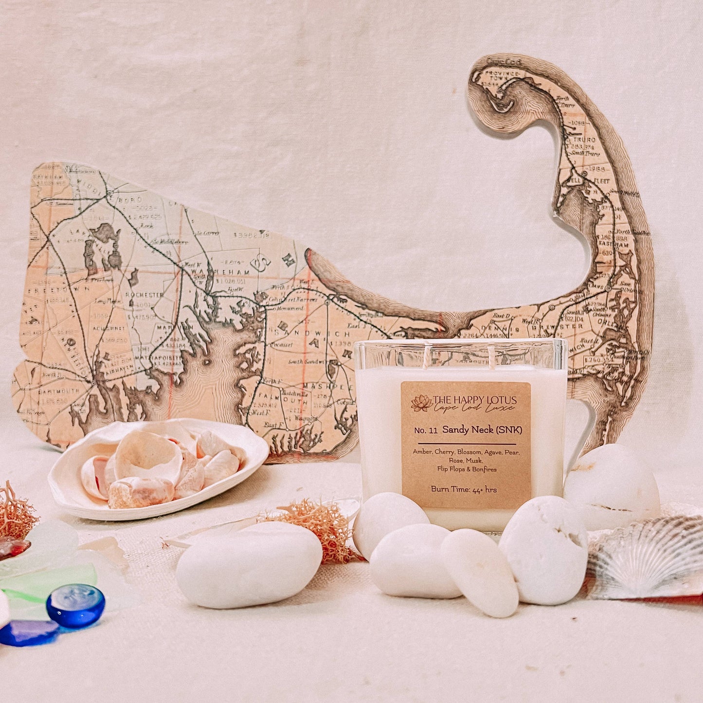 The Happy Lotus - Cape Cod Luxe Candles: No. 11 Sandy Neck