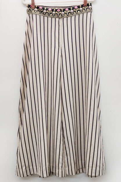 Aratta - Derby Princess Stripe Pants: Cream Stripes / M