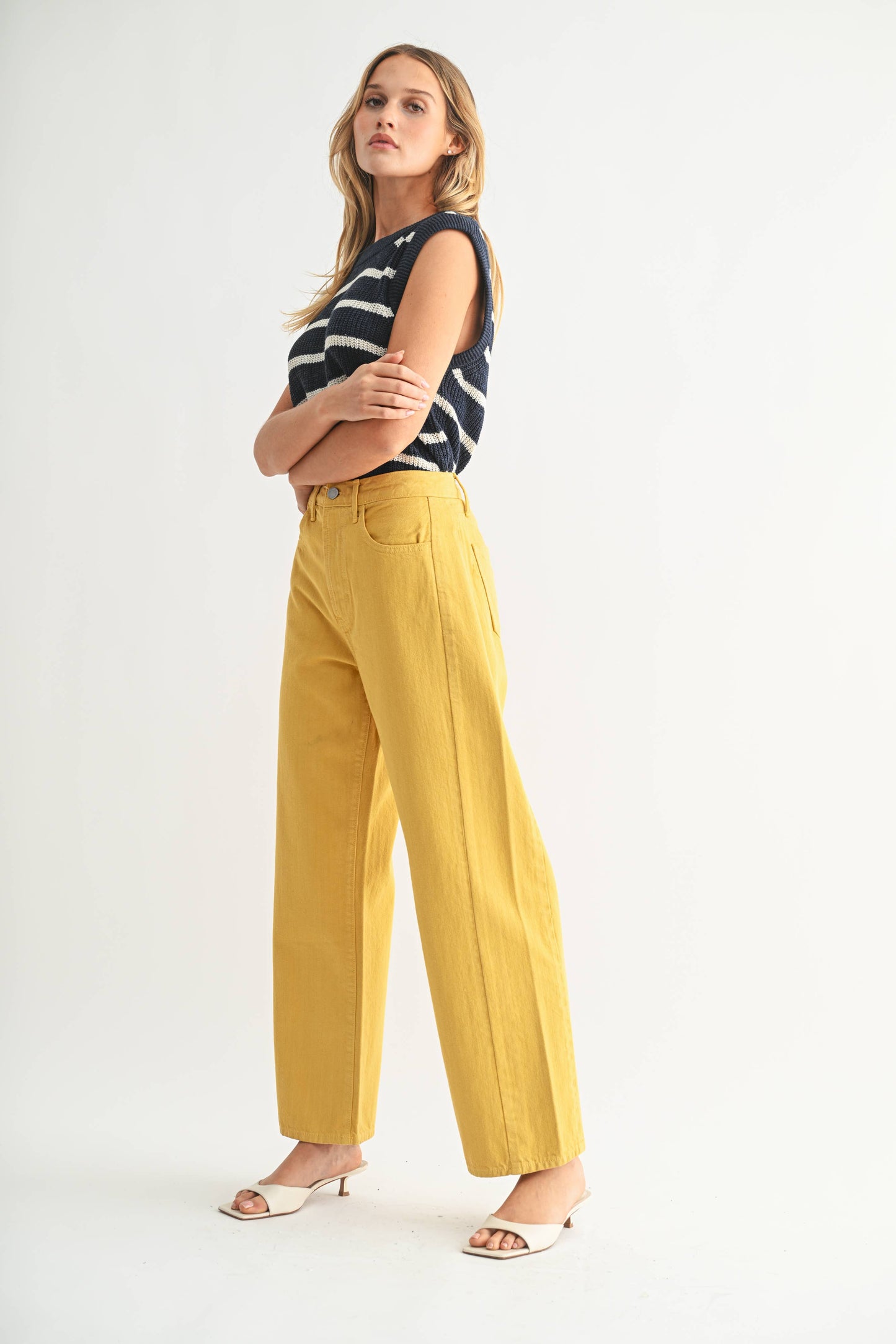 JUST BLACK DENIM - BP471N - BUTTER - Barrel Jean Twist