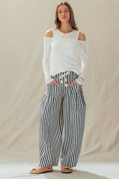 Urban Daizy - Rope Drawstring Balloon Pants Pleated Front