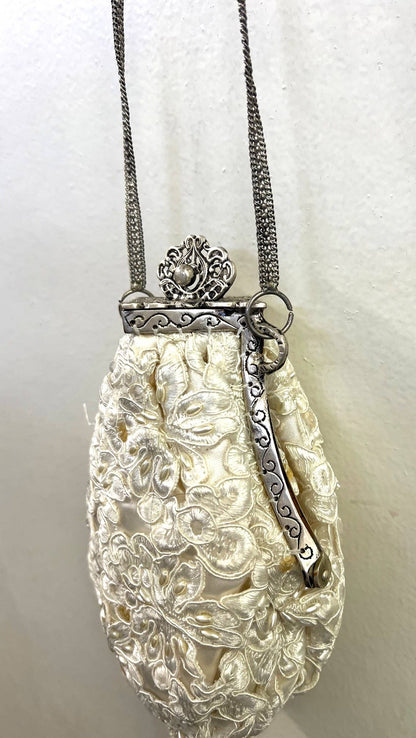 Ricki designs - VINTAGE FRAME BRIDALBEADED BAG SQUARE FRAME TASSEL