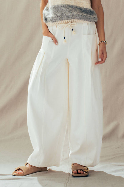 Urban Daizy - Rope Drawstring Balloon Pants Pleated Front