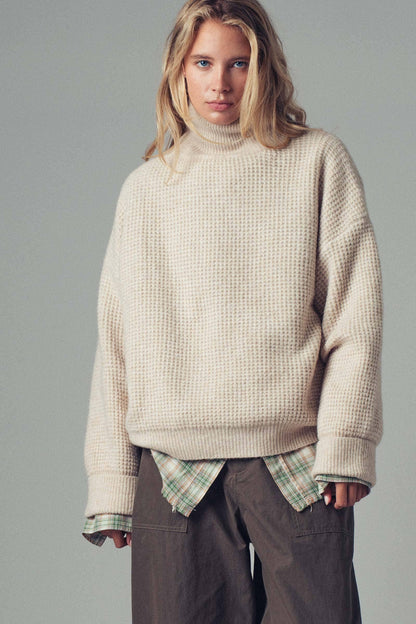 Urban Daizy - Relaxed Waffle Knit High Neck Sweater