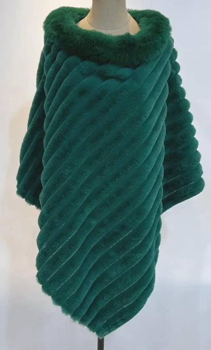 LOOWIE - 068 Luxurious Green Faux Fur Ribbed Poncho with Plush Collar: Black