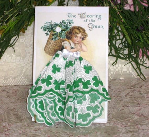 MOMENTS IN THYME - Little Lady Shamrock Keepsake Hankie Card