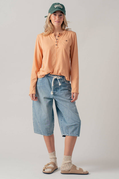 Urban Daizy - Drawstring Waist Barrel Leg Denim Shorts